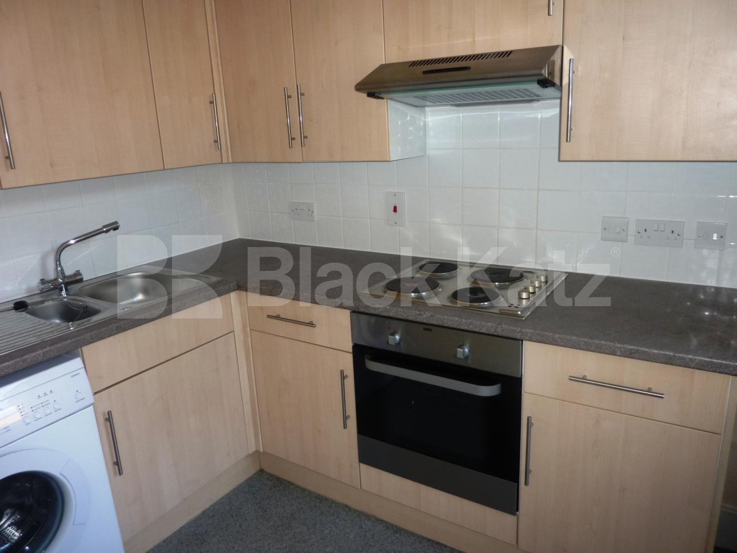 			NEW INSTRUCTION!, 1 Bedroom, 1 bath, 1 reception Flat			 Freegrove Road, CALEDONIAN ROAD